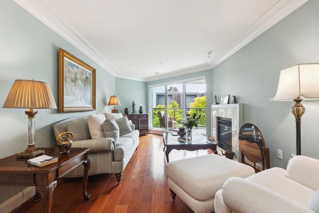 Primary Bedroom Photo of 220 15210 Pacific Avenue, White Rock, BC