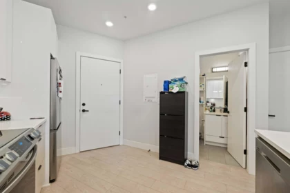 Primary Bedroom Photo of 102 20360 Logan Avenue, Langley, BC