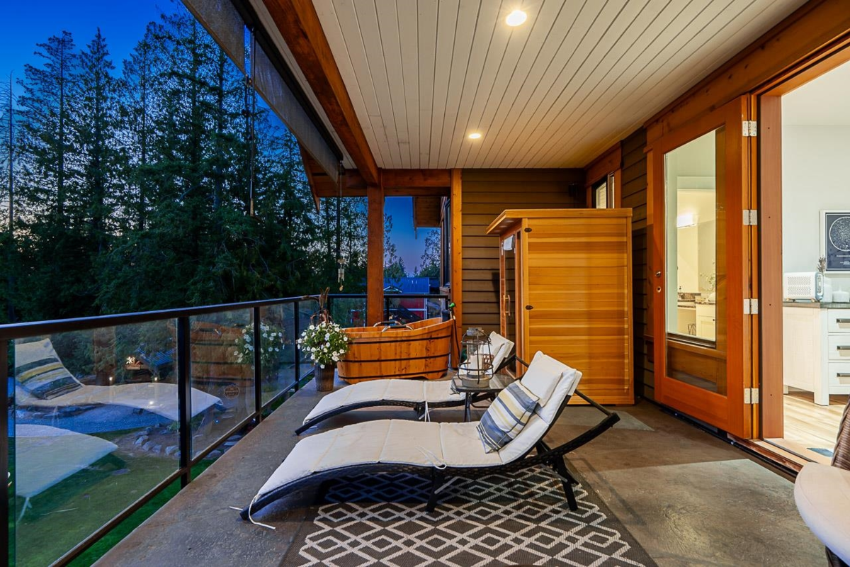 Backyard Photo of 601 200 Street, Langley, BC