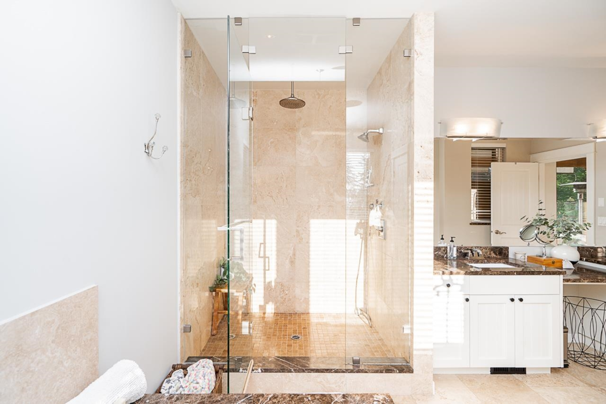 Bedroom 3 Photo of 601 200 Street, Langley, BC