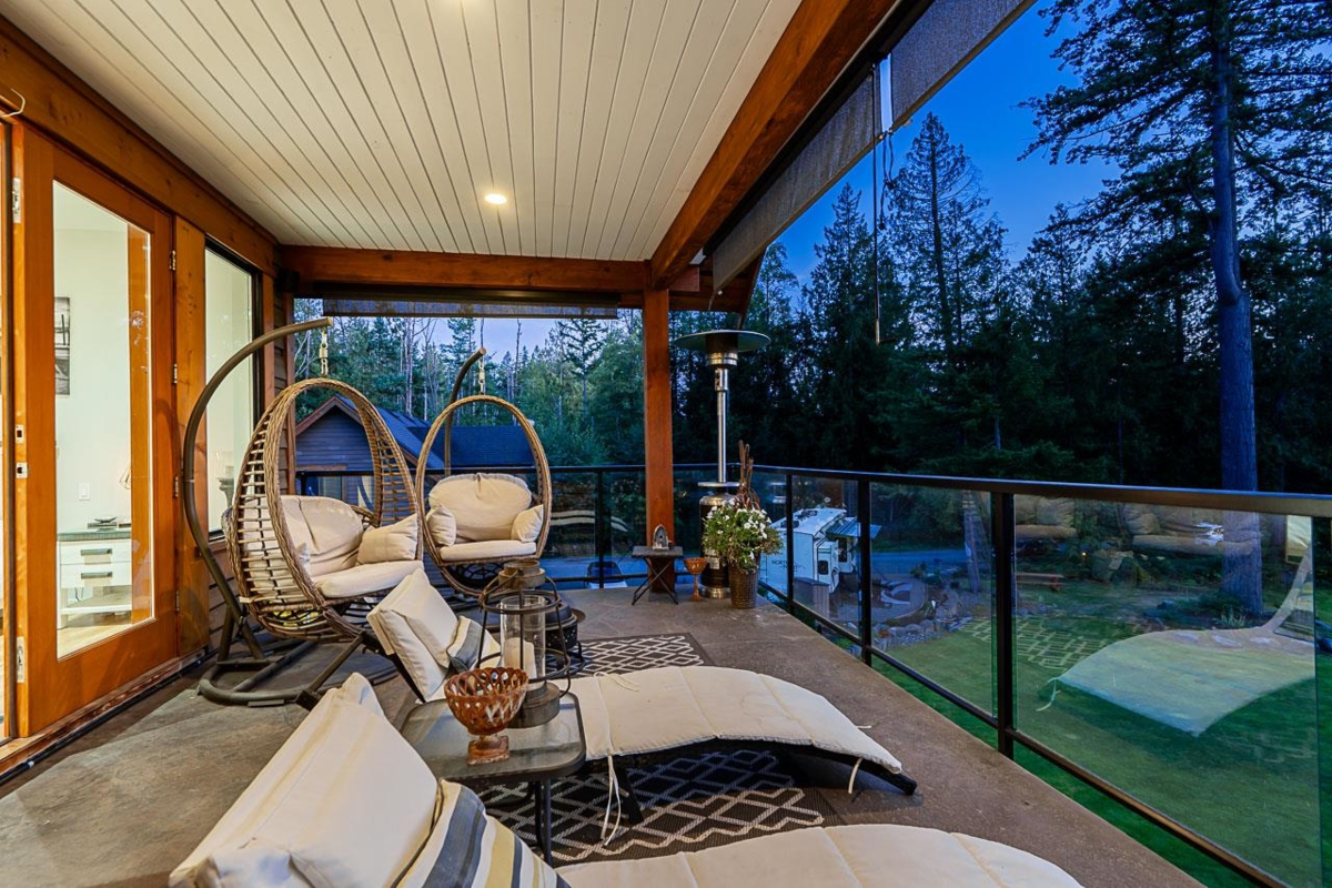 Front Yard Photo of 601 200 Street, Langley, BC