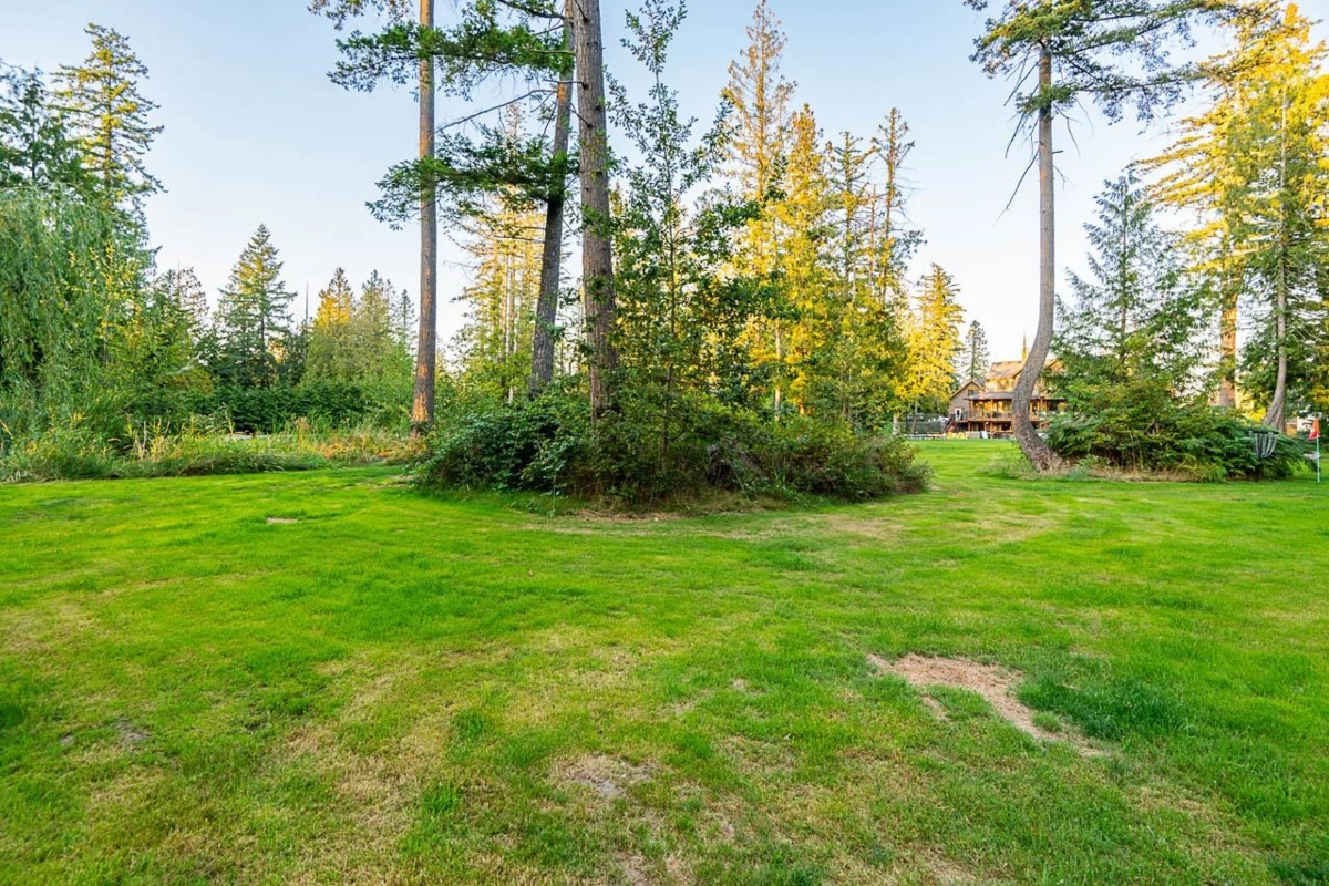Garage Interior Photo of 601 200 Street, Langley, BC