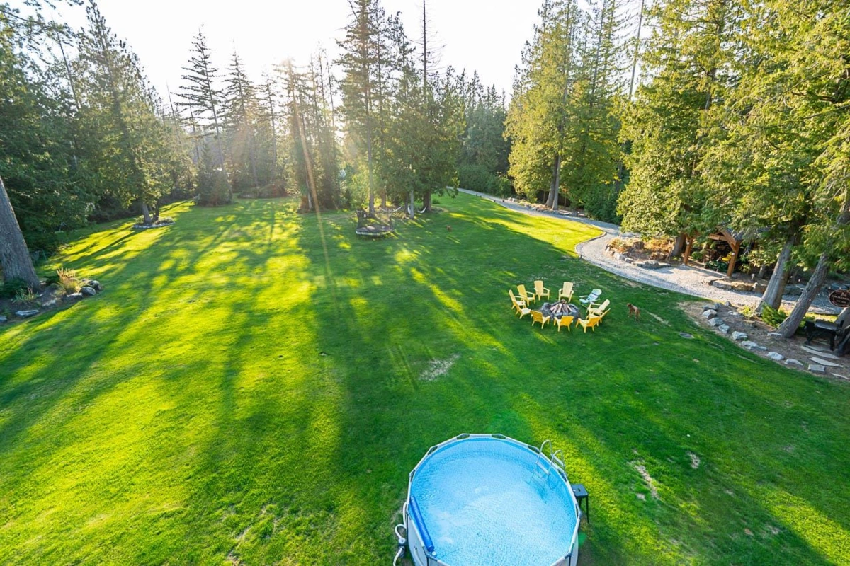 Guest Bathroom Photo of 601 200 Street, Langley, BC
