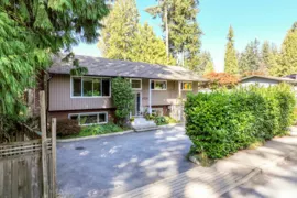 4379 Capilano Road, North Vancouver, BC V7R 4J8, North vancouver, BC, V7R 4J8