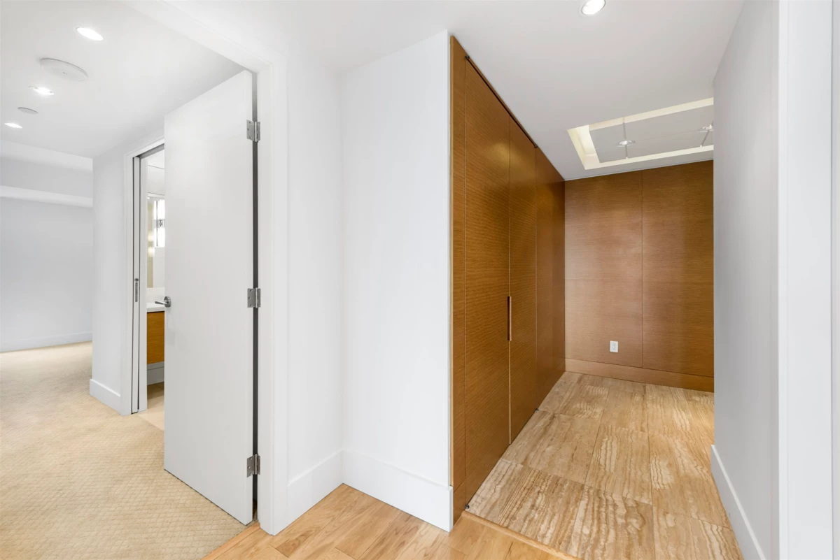 Garden / Landscaping Photo of 2301 667 Howe Street, Vancouver, BC