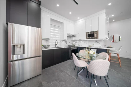 Breakfast Nook Photo of 1 2777 E 27th Avenue, Vancouver, BC