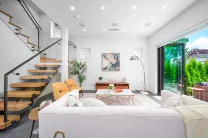 Family Room Photo of 1 2777 E 27th Avenue, Vancouver, BC