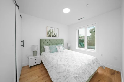 Powder Room Photo of 1 2777 E 27th Avenue, Vancouver, BC