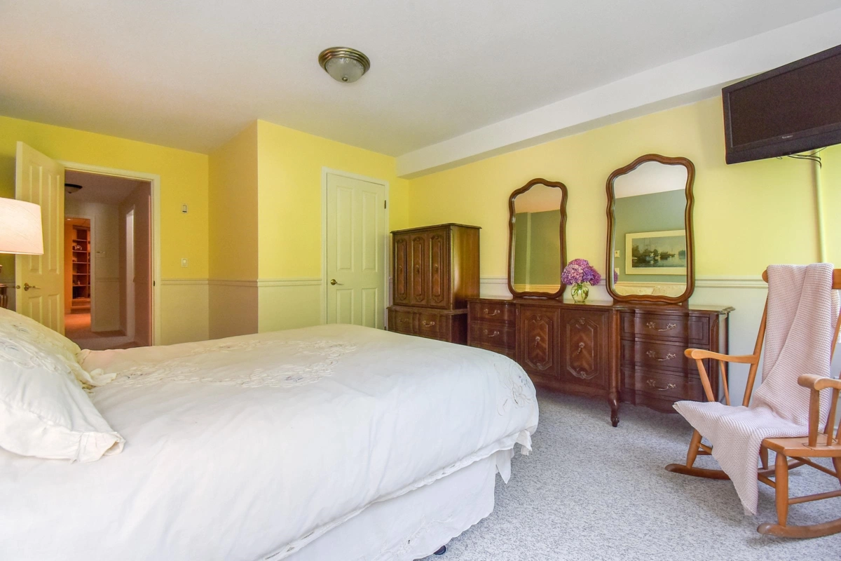 Entry Foyer Photo of 54 2533 152 Street, Surrey, BC