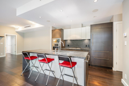 Loft / Bonus Room Photo of 101 988 Keith Road, West Vancouver, BC