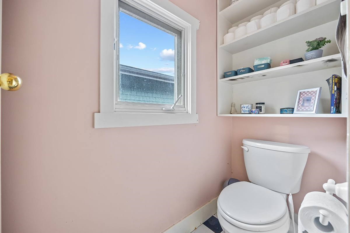 Basement Recreation Room Photo of 3825 W 31st Avenue, Vancouver, BC