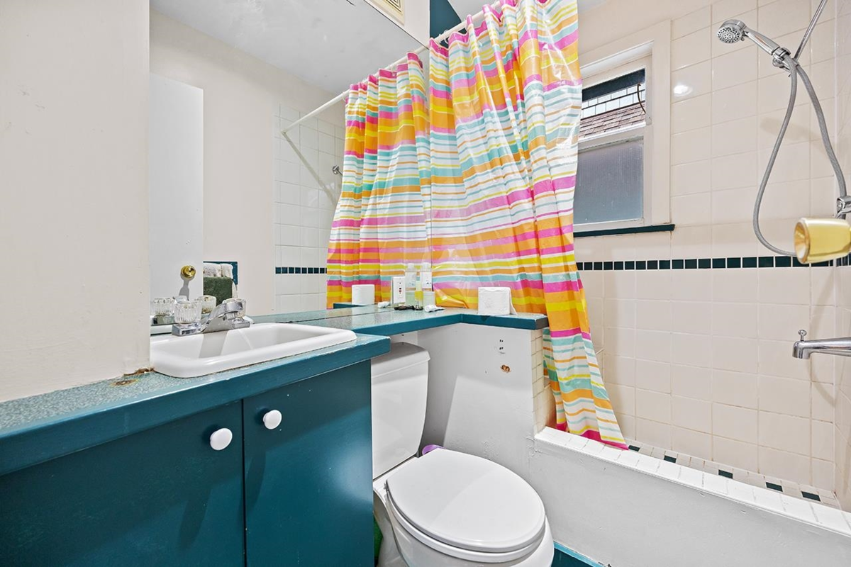 Guest Bathroom Photo of 3825 W 31st Avenue, Vancouver, BC