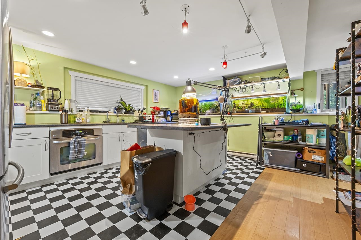 Hallway Photo of 3825 W 31st Avenue, Vancouver, BC