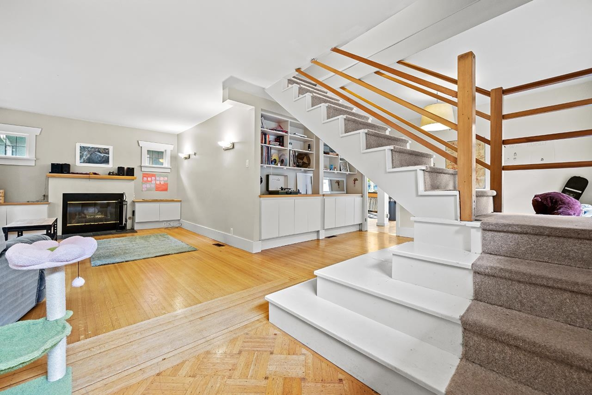 Living Room Photo of 3825 W 31st Avenue, Vancouver, BC