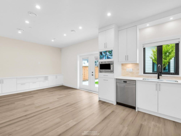 Primary Bedroom Photo of 2 4257 Knight Street, Vancouver, BC