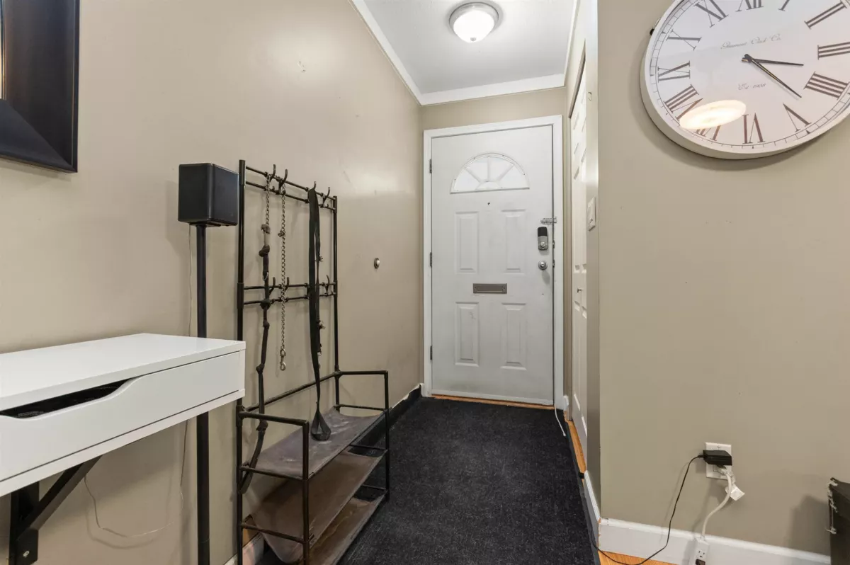 Family Room Photo of 9520 Carroll Street, Chilliwack, BC