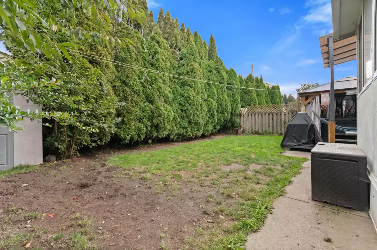 Front Yard Photo of 9520 Carroll Street, Chilliwack, BC