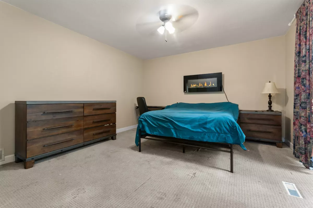 Laundry Room Photo of 9520 Carroll Street, Chilliwack, BC