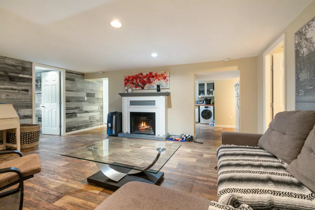 Front Yard Photo of 46197 Reece Avenue, Chilliwack, BC