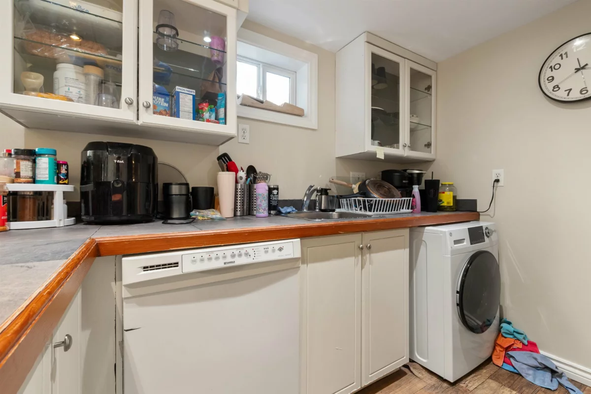 Outdoor Deck Photo of 46197 Reece Avenue, Chilliwack, BC