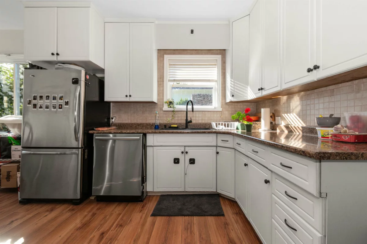 Primary Bathroom Photo of 46197 Reece Avenue, Chilliwack, BC