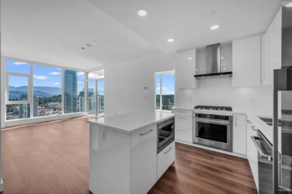 2903 518 Clarke Road, Coquitlam, BC, Coquitlam — Apartment/Condo for sale