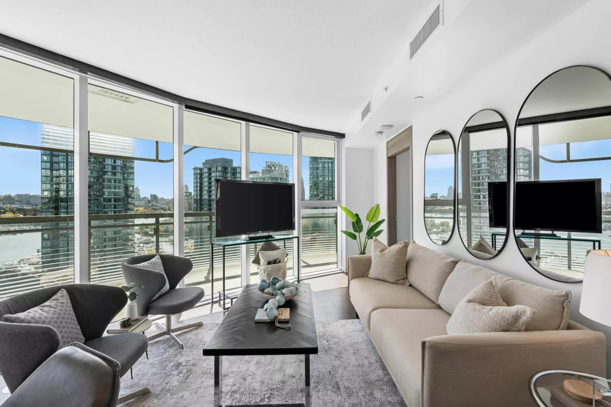 Dining Area Photo of 1584 87 Nelson Street, Vancouver, BC