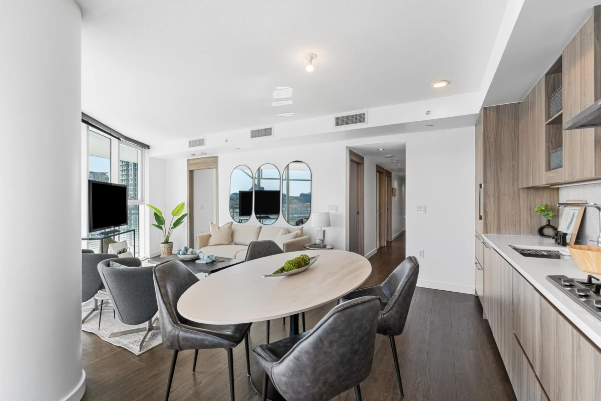 Kitchen Photo of 1584 87 Nelson Street, Vancouver, BC