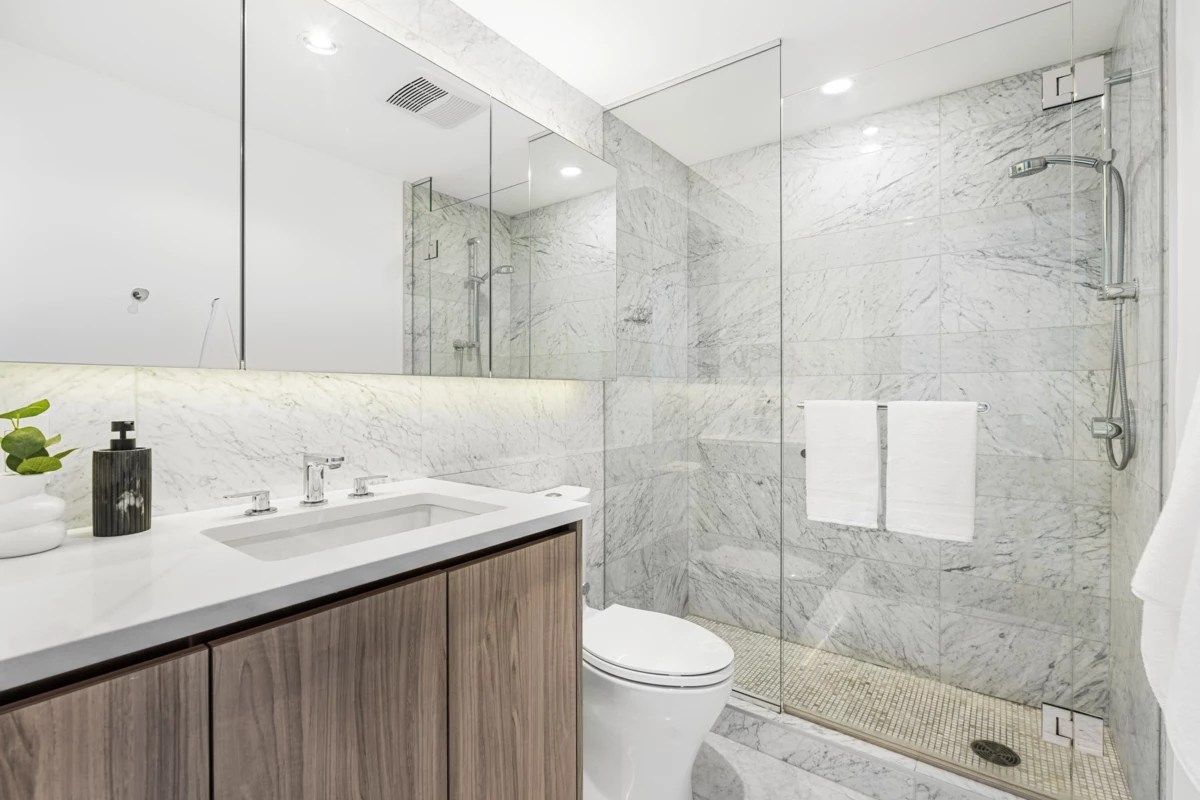 Powder Room Photo of 1584 87 Nelson Street, Vancouver, BC