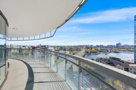 1584 87 Nelson Street, Vancouver, BC