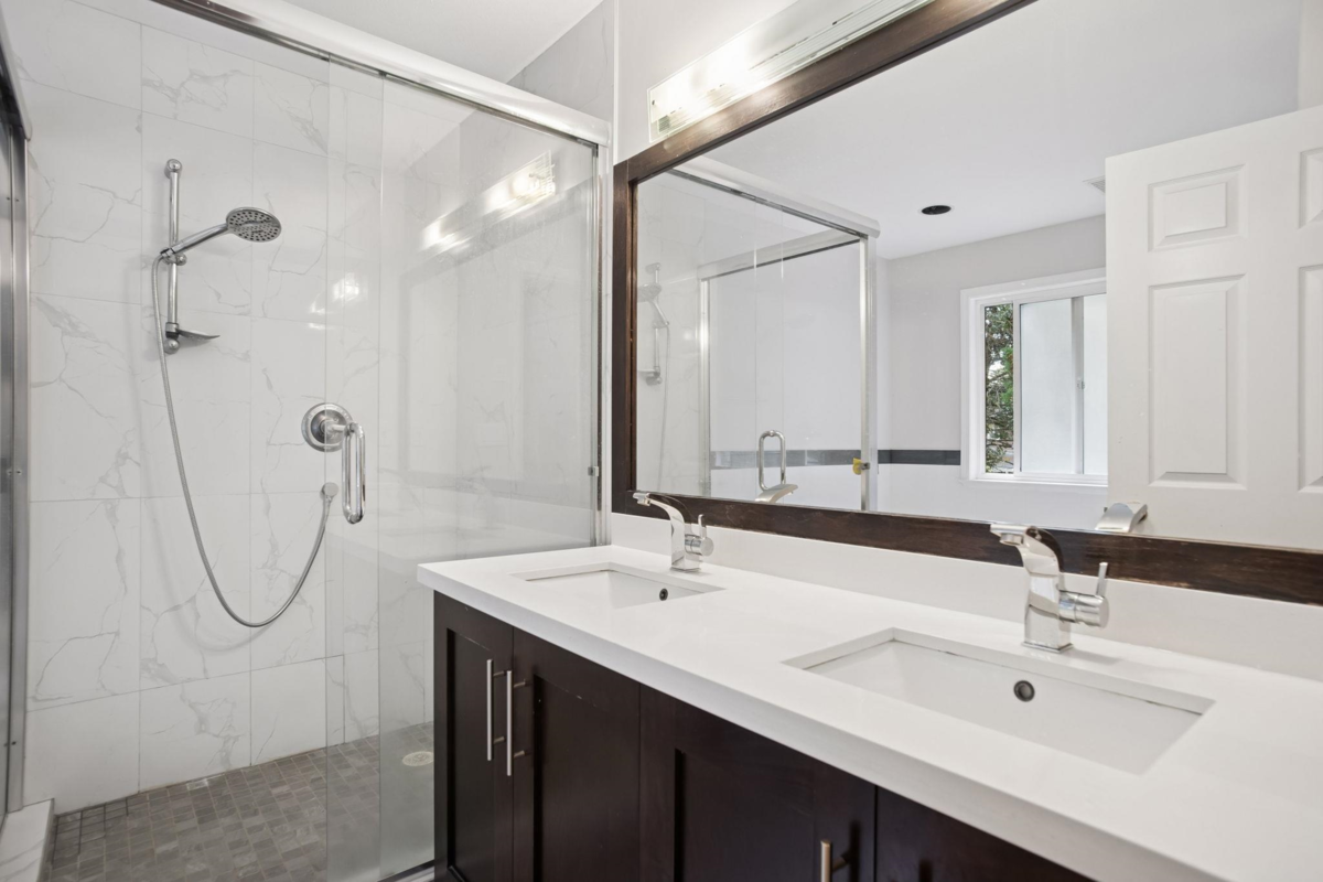 Front Yard Photo of 6080 Granville Avenue, Richmond, BC