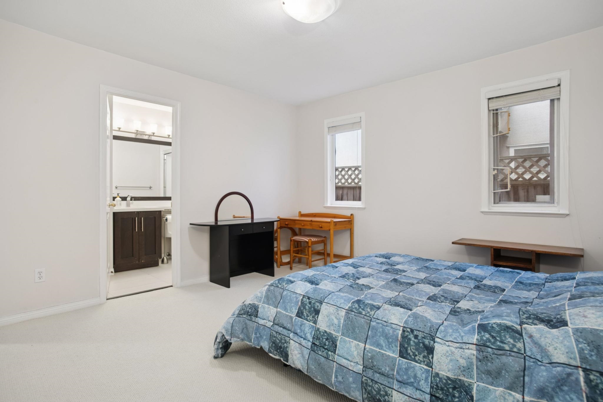 Hallway Photo of 6080 Granville Avenue, Richmond, BC