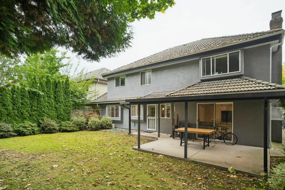 Outdoor Kitchen Photo of 6080 Granville Avenue, Richmond, BC