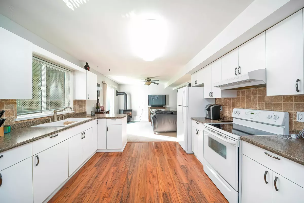 Front Yard Photo of 26912 24a Avenue, Langley, BC