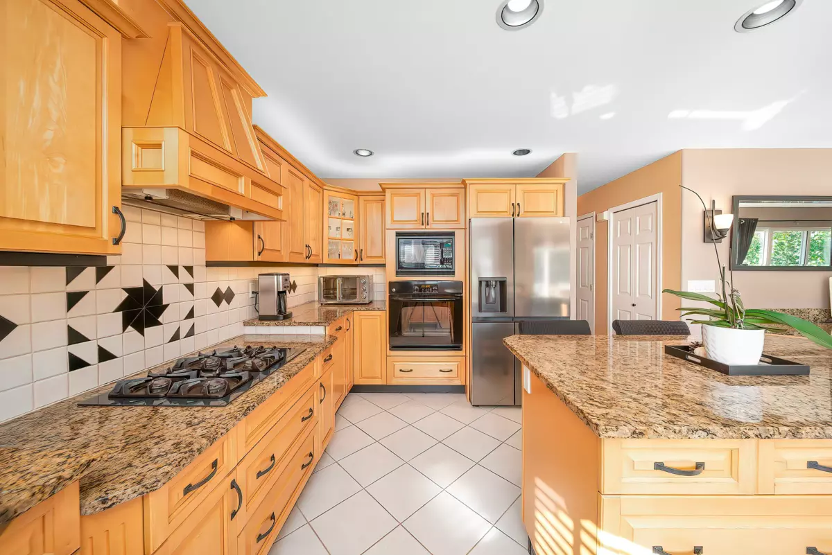 Loft / Bonus Room Photo of 26912 24a Avenue, Langley, BC