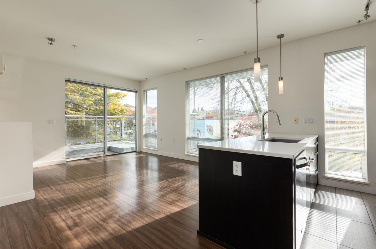 Dining Area Photo of 218 3333 Main Street, Vancouver, BC