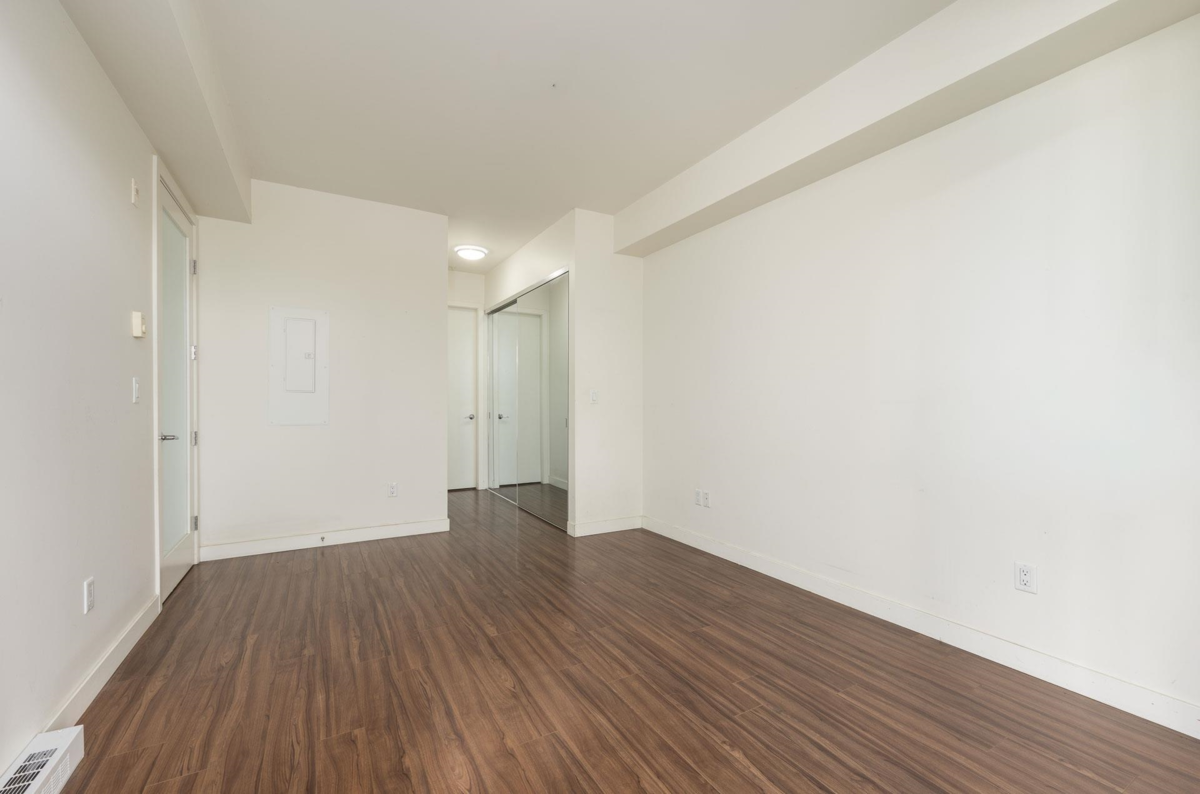 Primary Bathroom Photo of 218 3333 Main Street, Vancouver, BC