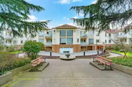 310 6742 Station Hill Court, Burnaby, BC