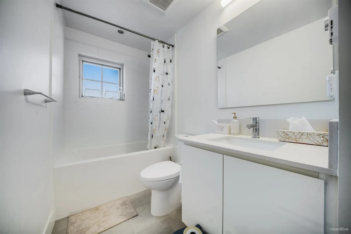 Guest Bathroom Photo of 82 2075 Oak Meadows Drive, Surrey, BC