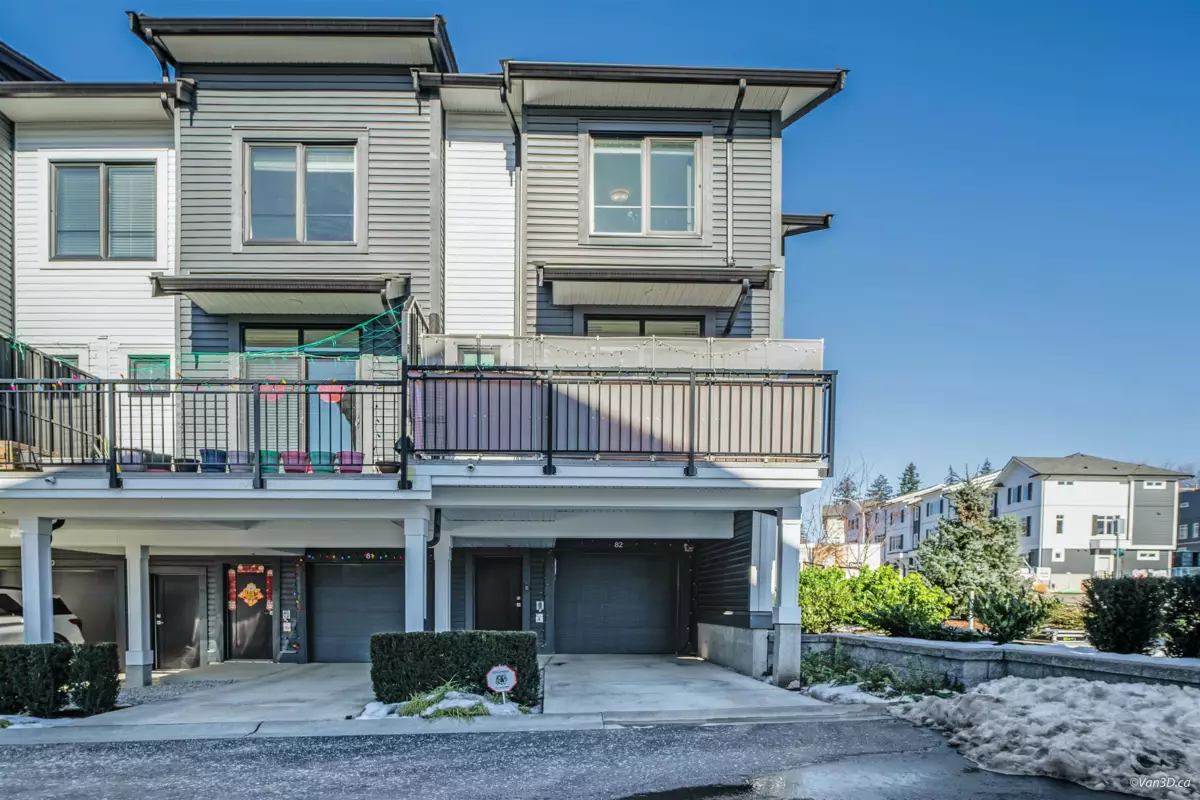 Mudroom Photo of 82 2075 Oak Meadows Drive, Surrey, BC