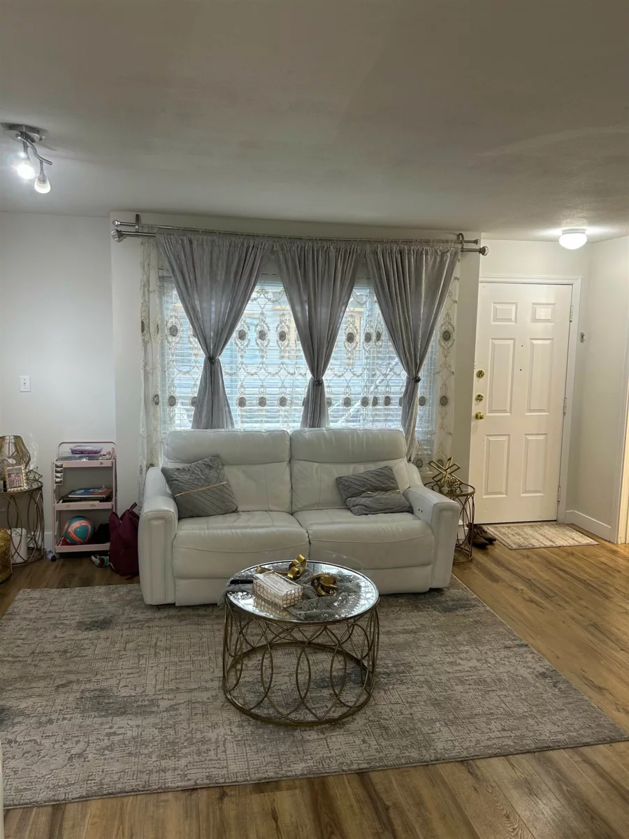 Breakfast Nook Photo of 209 3978 Albert Street, Burnaby, BC