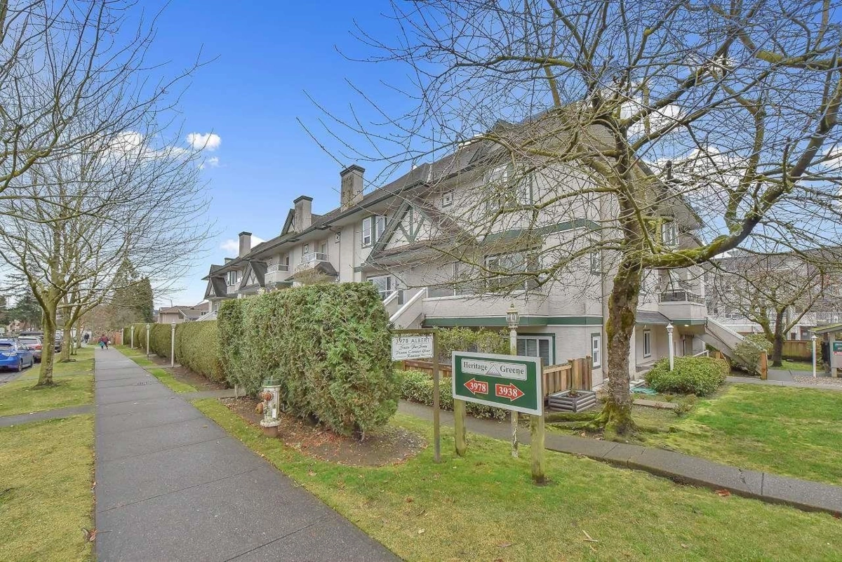 Living Room Photo of 209 3978 Albert Street, Burnaby, BC
