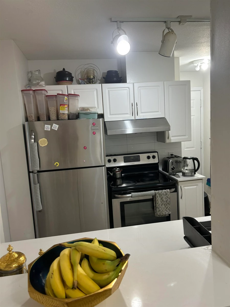 Primary Bedroom Photo of 209 3978 Albert Street, Burnaby, BC