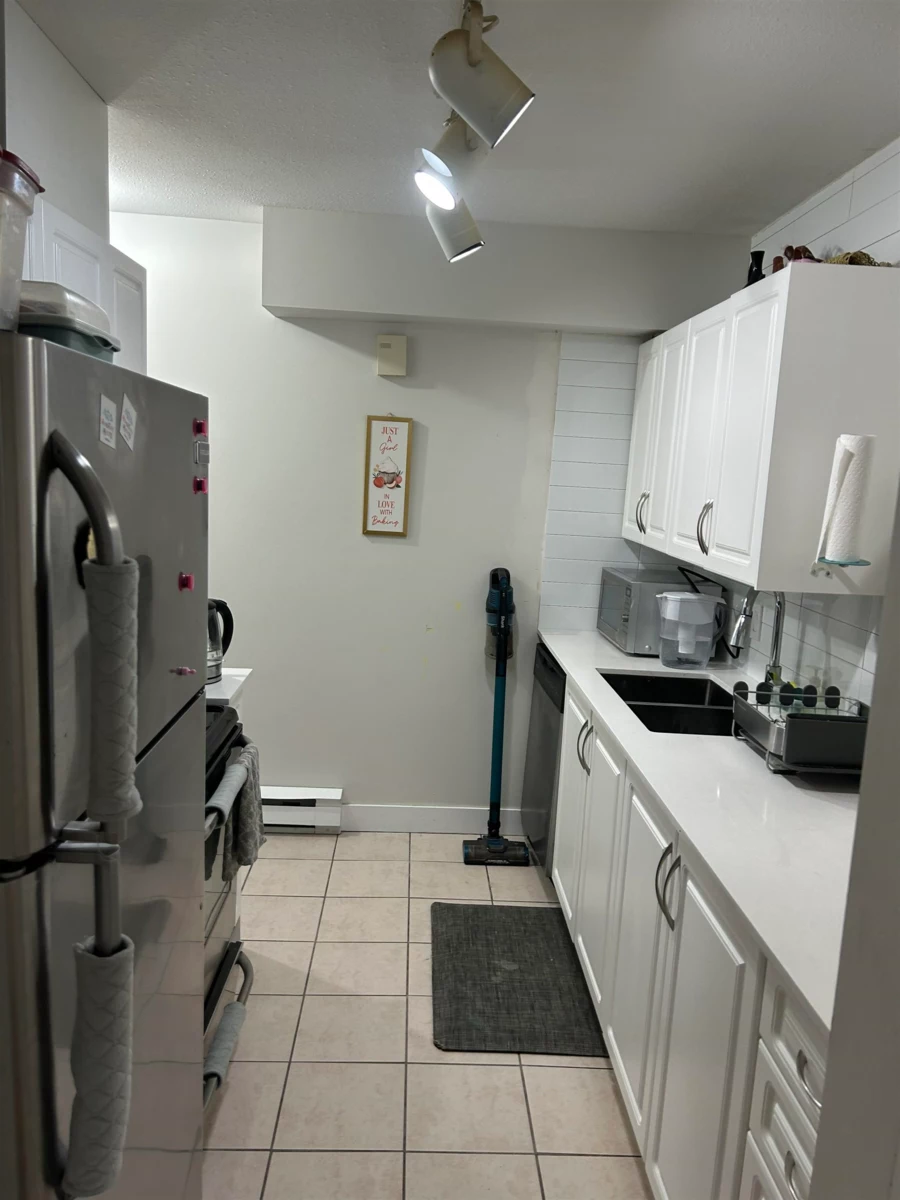 Walk-In Closet Photo of 209 3978 Albert Street, Burnaby, BC