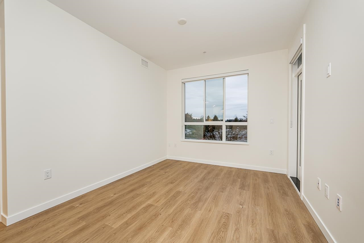 Basement Recreation Room Photo of 306 27215 Aldergrove Town Centre Drive, Langley, BC