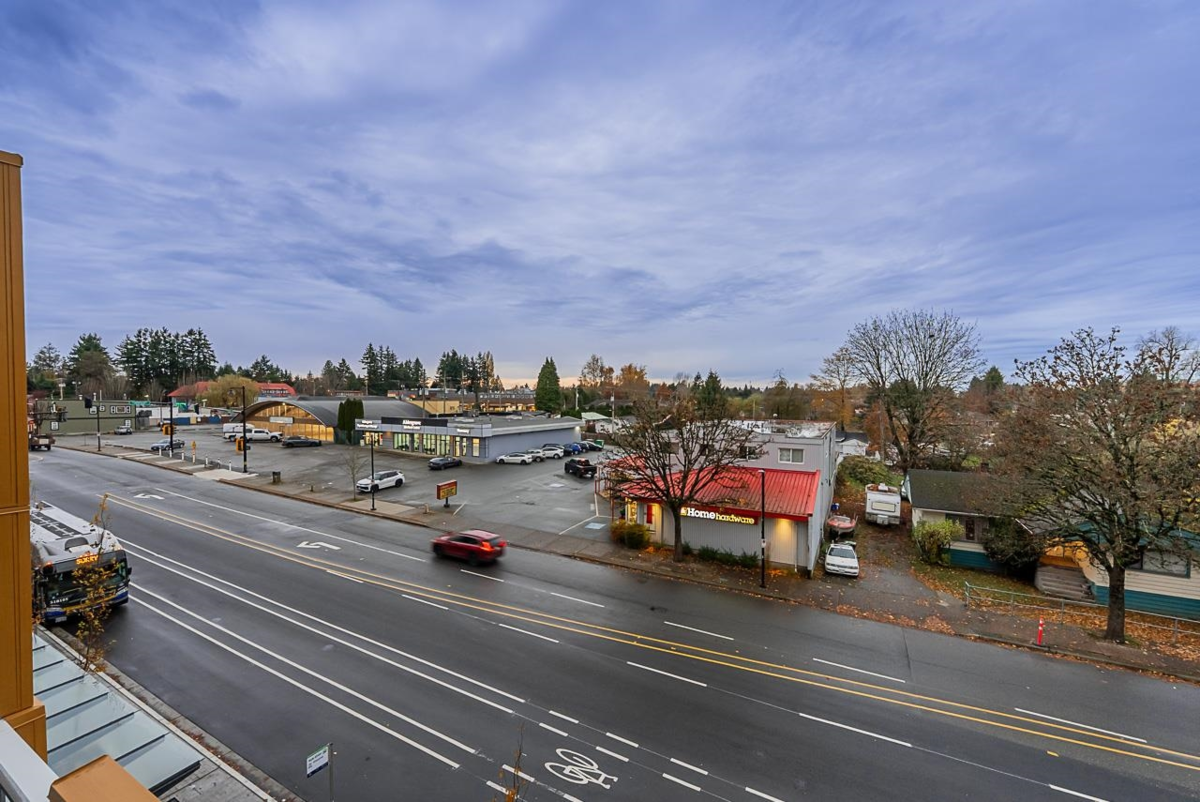 Hot Tub / Spa Photo of 306 27215 Aldergrove Town Centre Drive, Langley, BC