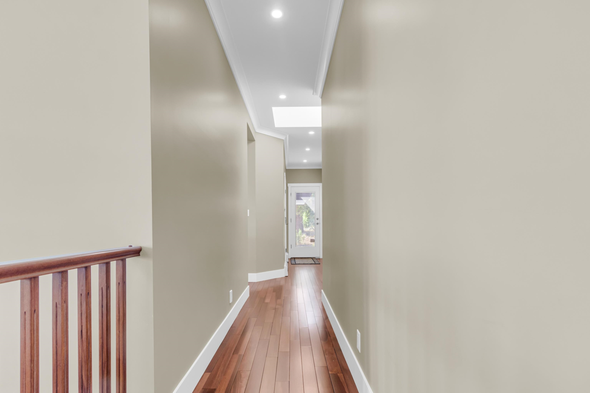 Garage Interior Photo of 14424 Sunset Drive, White Rock, BC