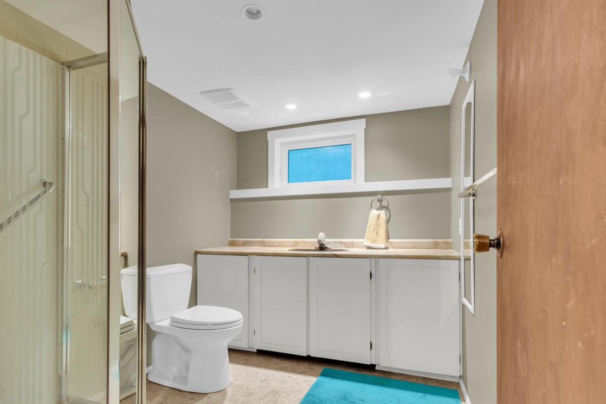 Hot Tub / Spa Photo of 14424 Sunset Drive, White Rock, BC