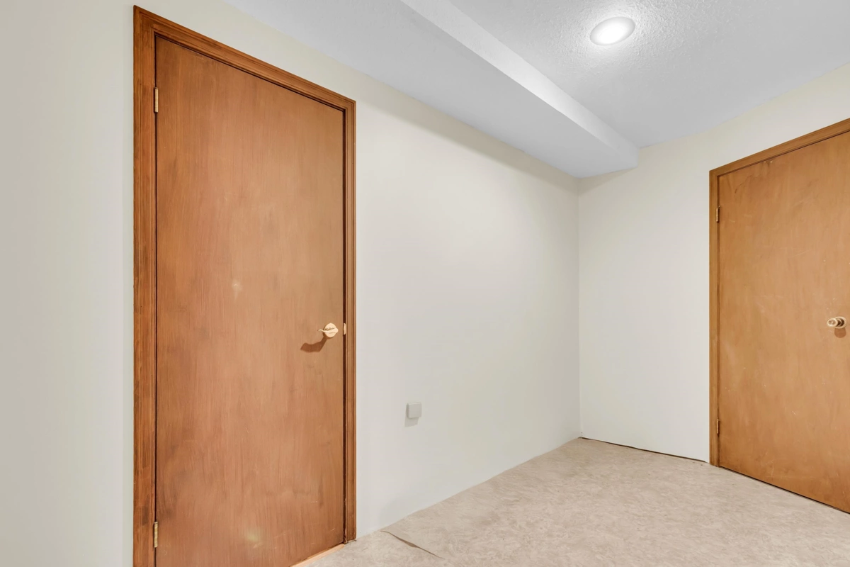 Swimming Pool Photo of 14424 Sunset Drive, White Rock, BC