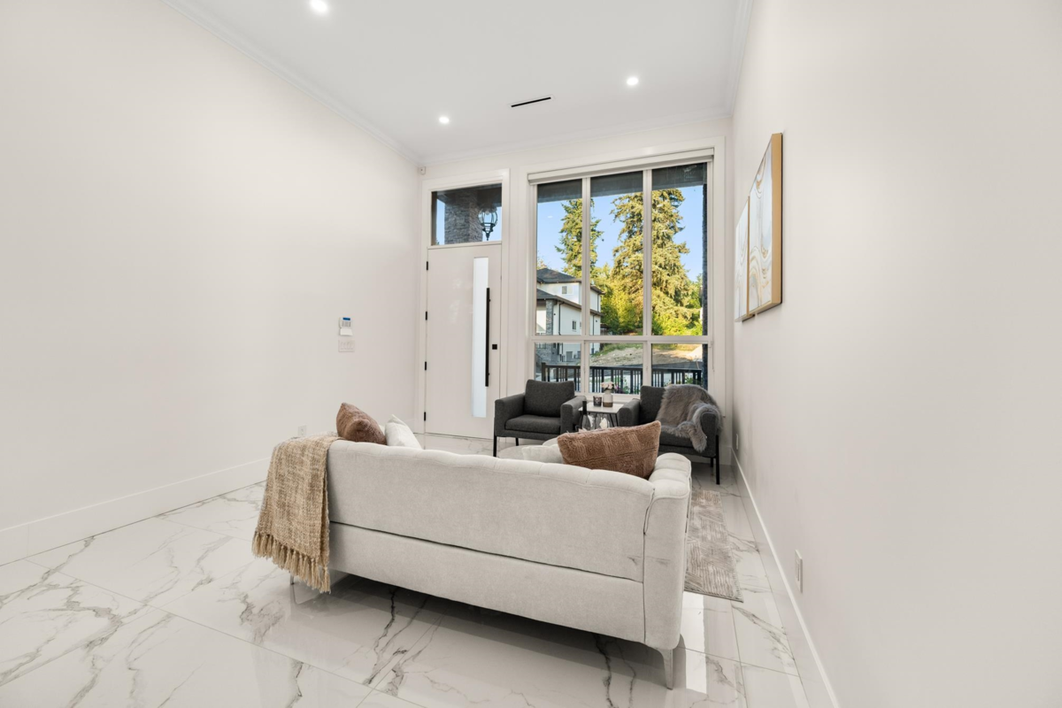Dining Area Photo of 11481 138a Street, Surrey, BC